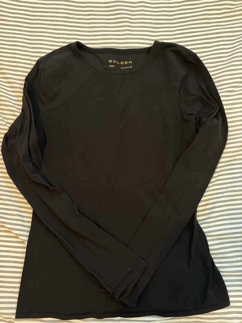 Aritzia Golden Crewneck Long-Sleeve Top in Black